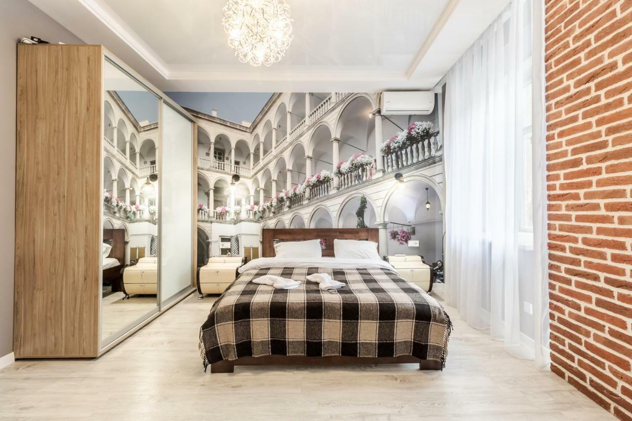 Modern Rus Apartment ลวีฟ ภายนอก รูปภาพ
