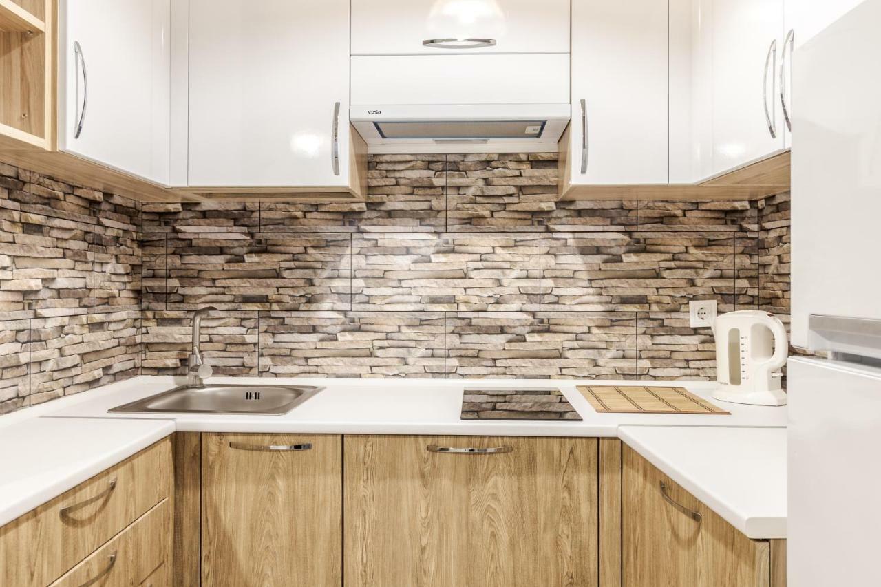 Modern Rus Apartment ลวีฟ ภายนอก รูปภาพ