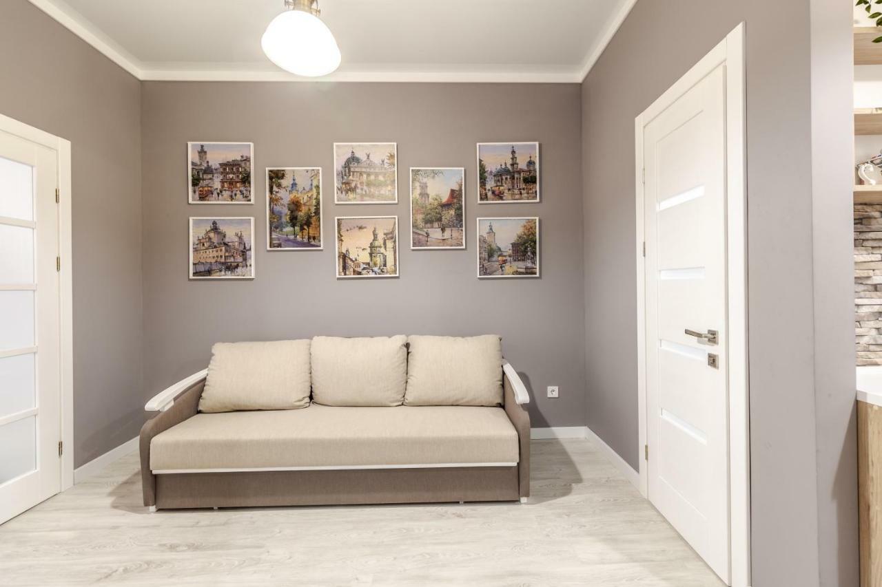 Modern Rus Apartment ลวีฟ ภายนอก รูปภาพ