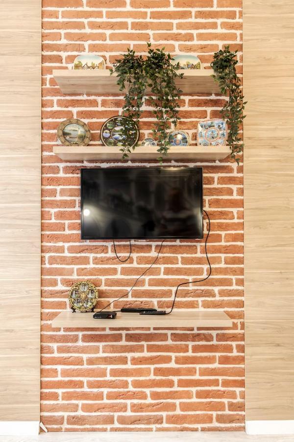 Modern Rus Apartment ลวีฟ ภายนอก รูปภาพ